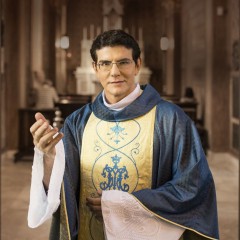 PADRE REGINALDO MANZOTTI